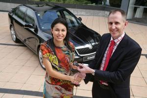 Nadia receives the keys to her brand new SKODA